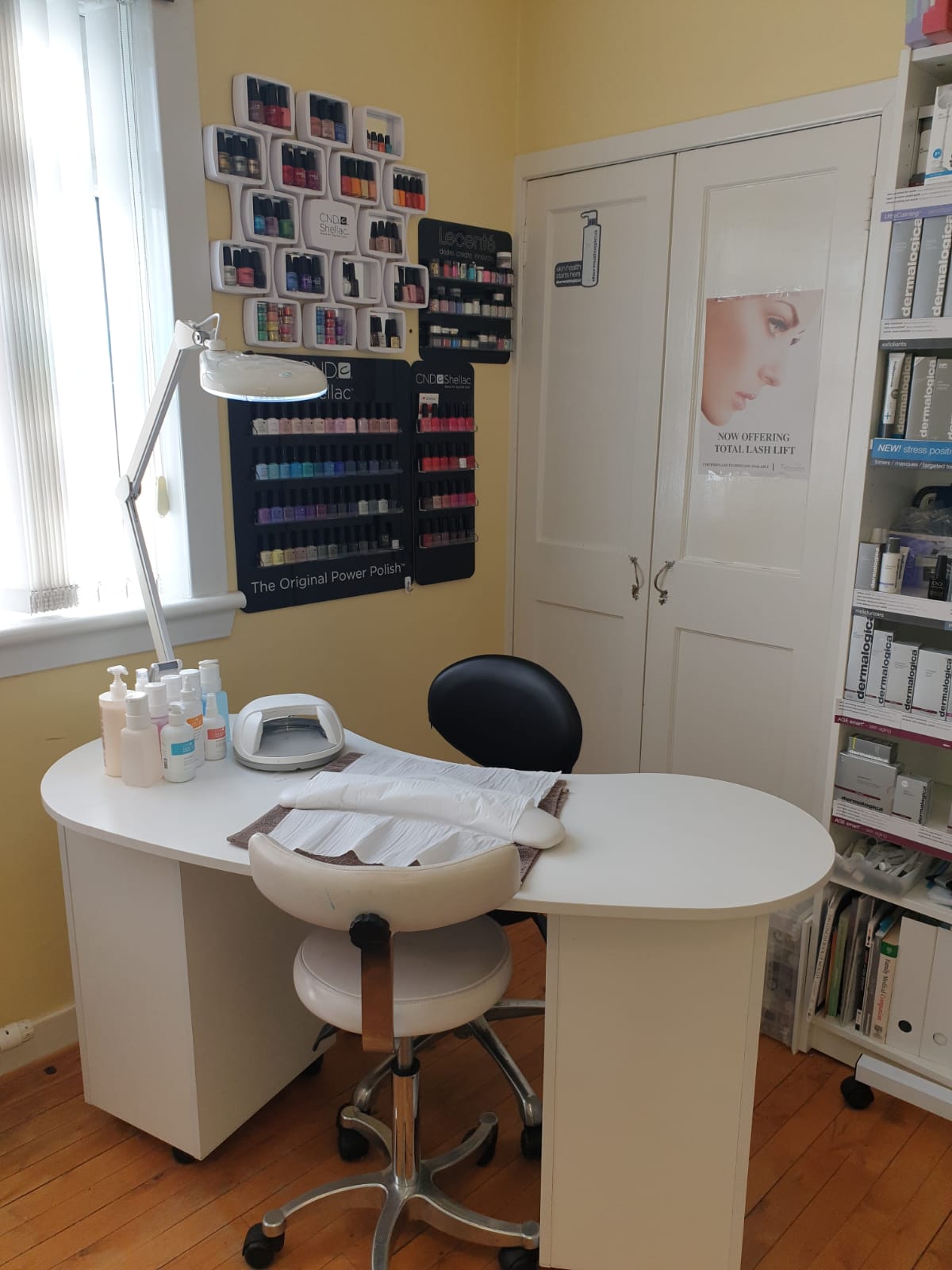 
      Nail Perfect Beauty Balerno
      